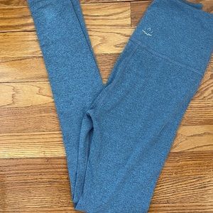 Beyond Yoga blue leggings/ size small